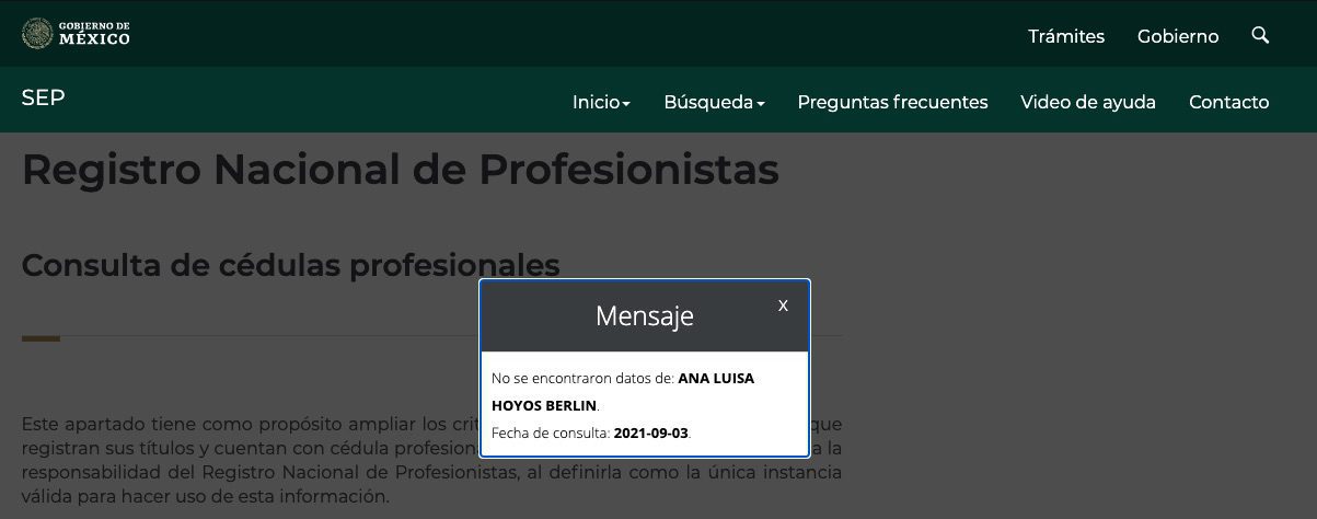 Ana Luis Hoyos Berlín sin cédula profesional.