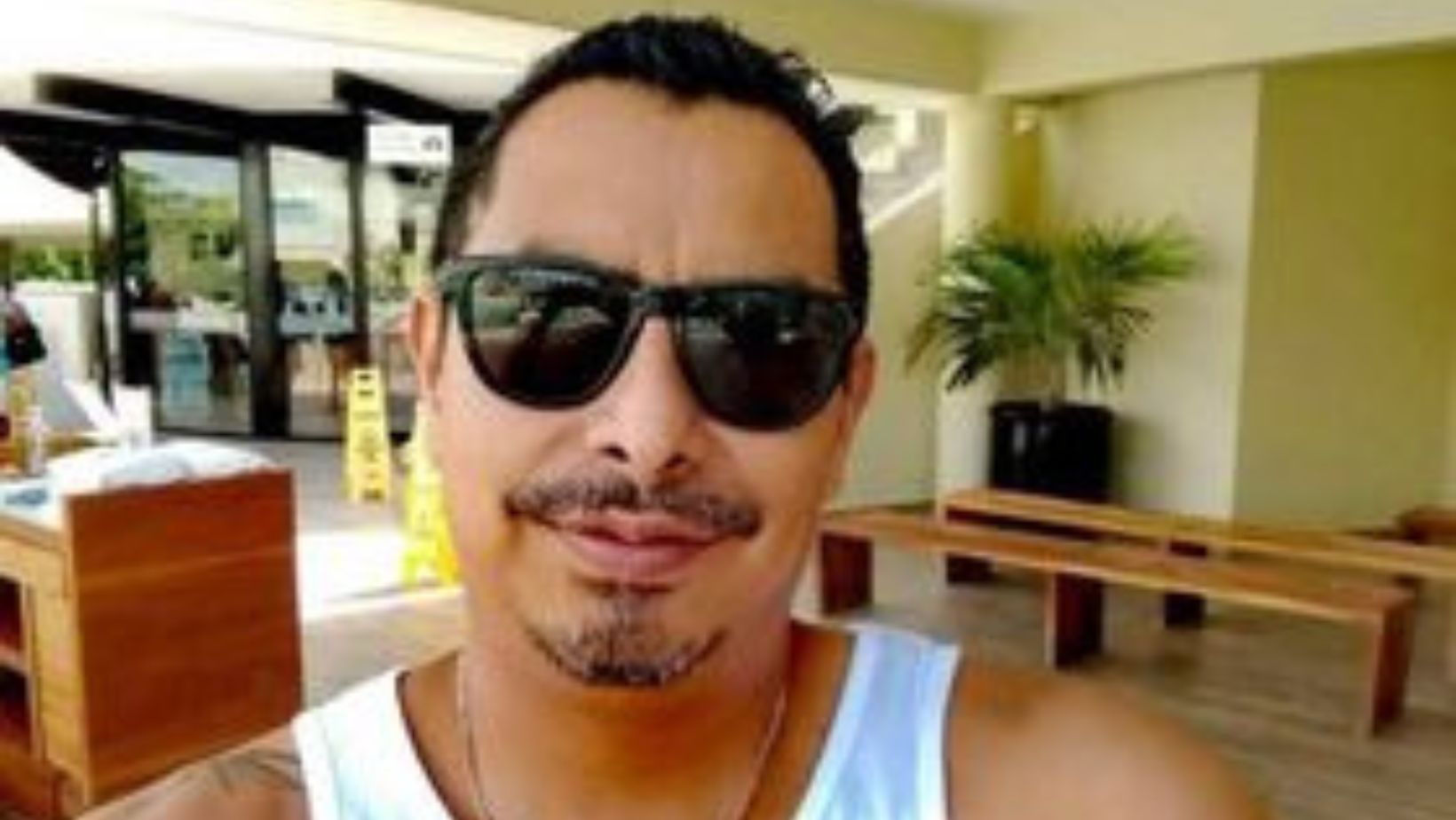 Foto reciente de Gilberto Salazar Young.
